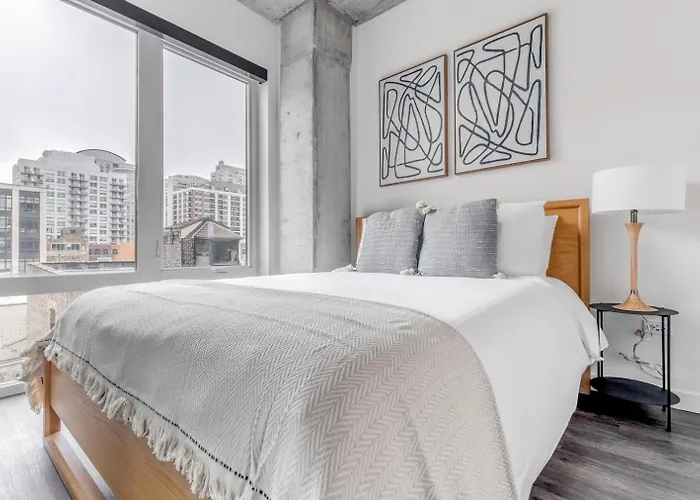 River North 1br W Yoga Nr Riverwalk Chi-1036 Chicago