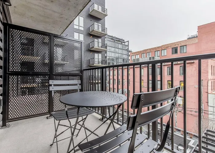 River North 1br W Yoga Nr Riverwalk Chi-1036 * Chicago